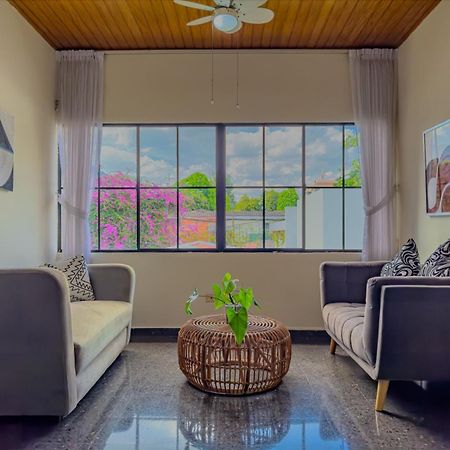 Cardedeu Suites サンサルバドル エクステリア 写真